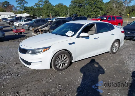 2018 Kia Optima Lx z USA, uszkodzony, nr VIN 5XXGT4L37JG265887